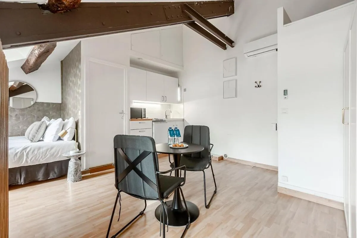 Apartment 61#Opera#Studio#Louvre#Ac Paris
